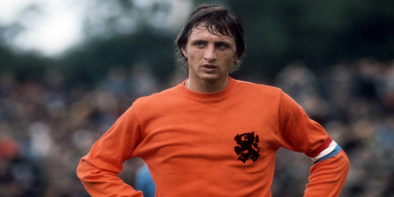 Johan Cruyff là cầu thủ vĩ Hà Lan vĩ đại nhất